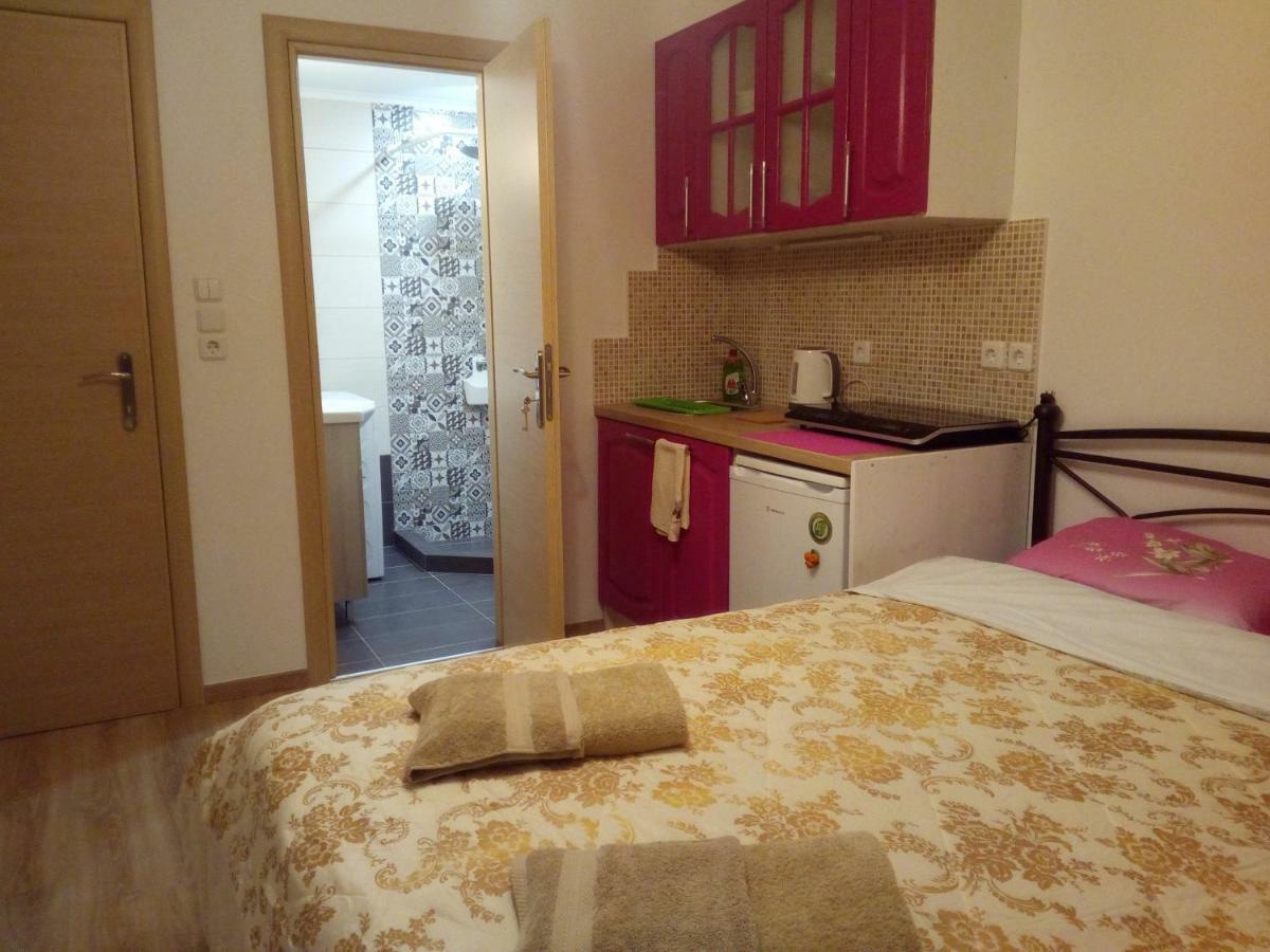 Comfortable Inexpensive Apartmets Near Metro Atenas Exterior foto