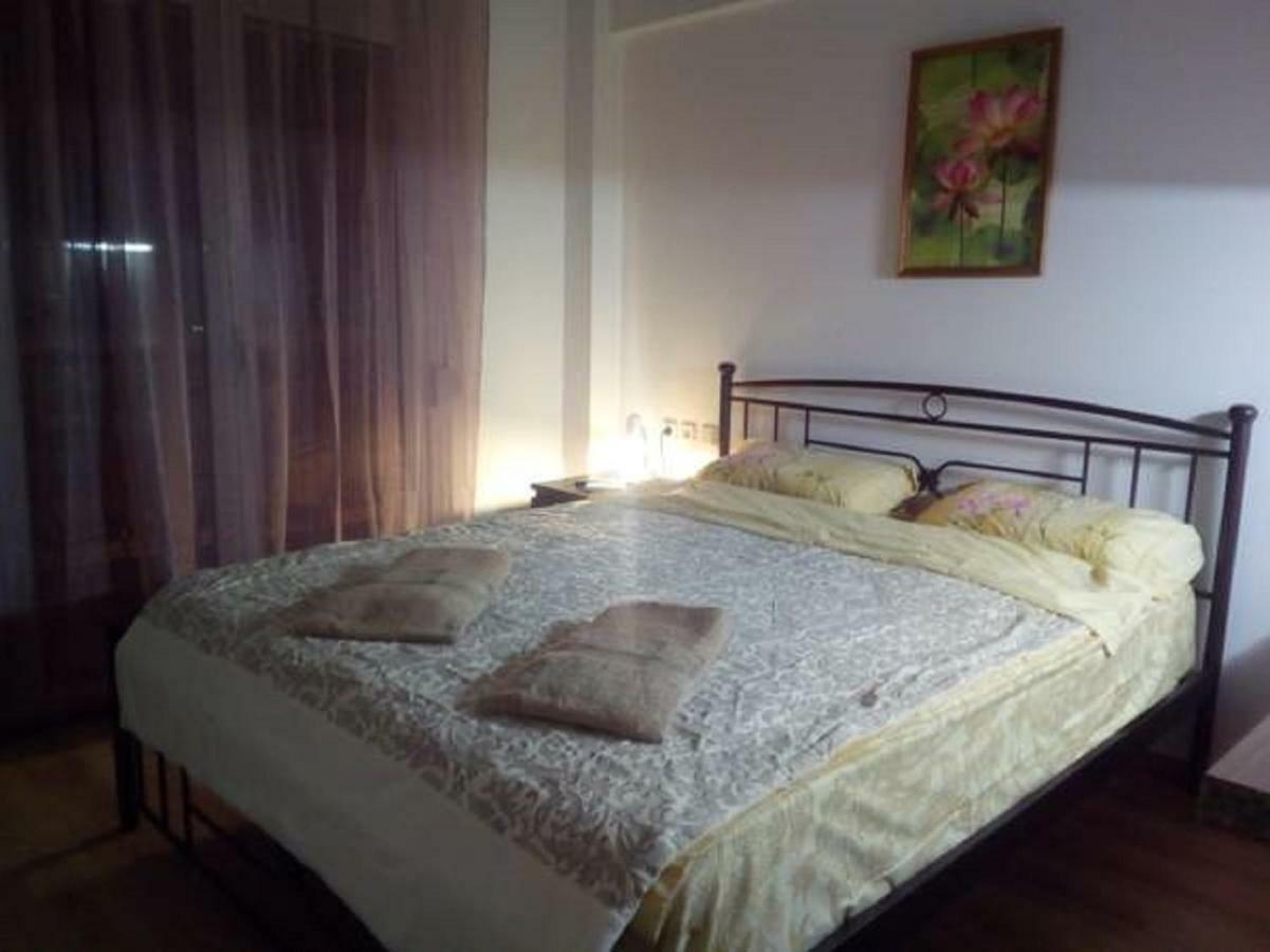 Comfortable Inexpensive Apartmets Near Metro Atenas Exterior foto